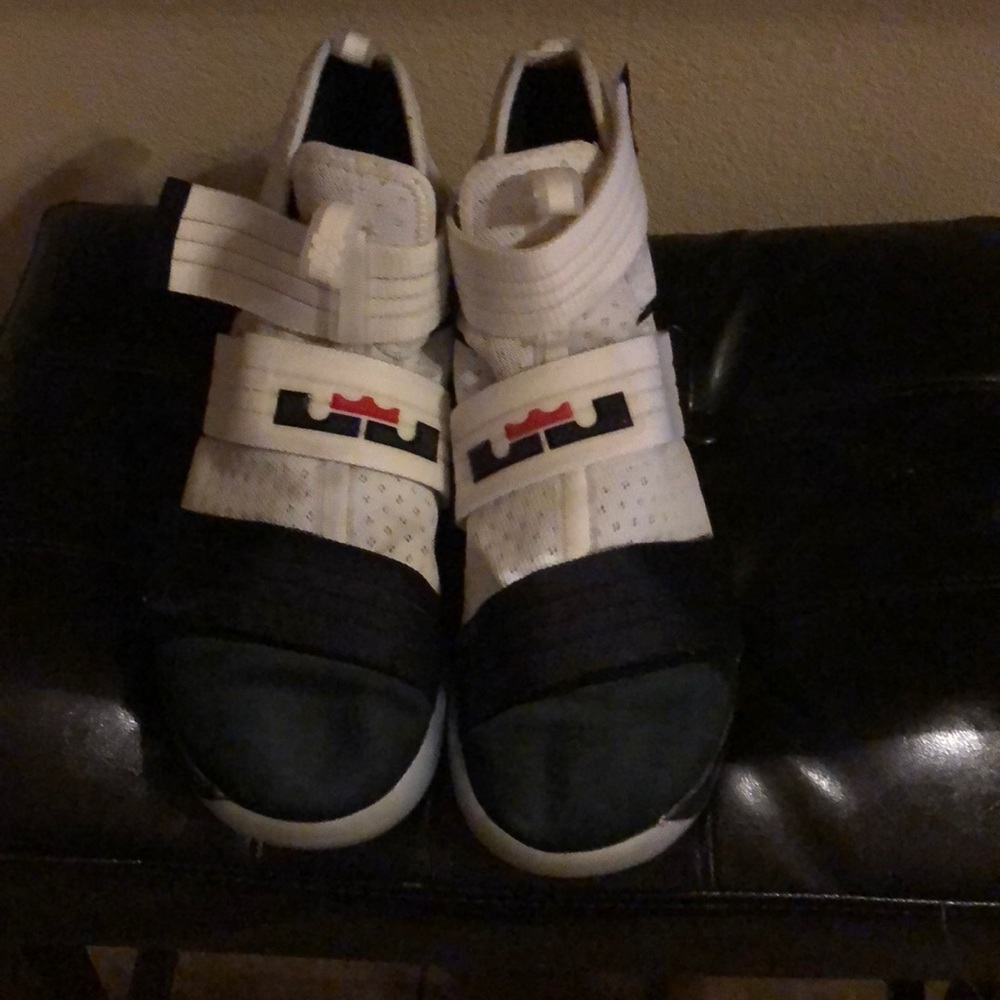 Men’s Lebrons
